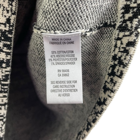 Theory Cropped Sweater Tank - Picture 3 of 4